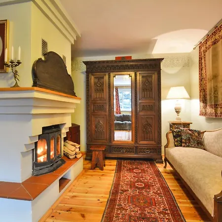 Reglowka Stylowy Dom Z Kominkiem *